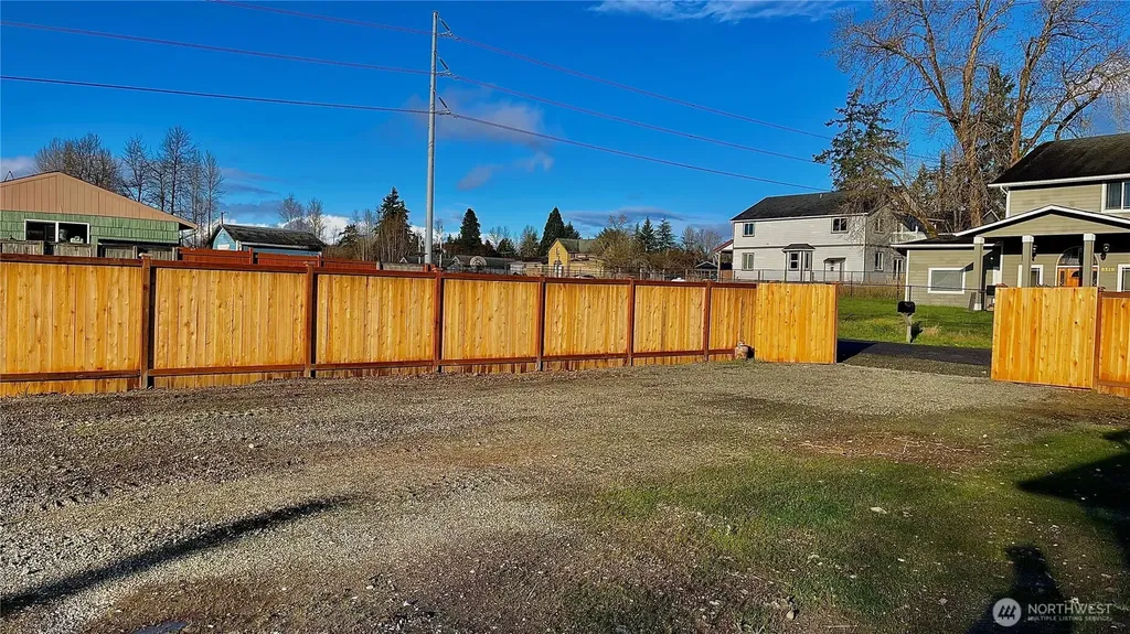 8518 9th Ave East Tacoma WA 98445