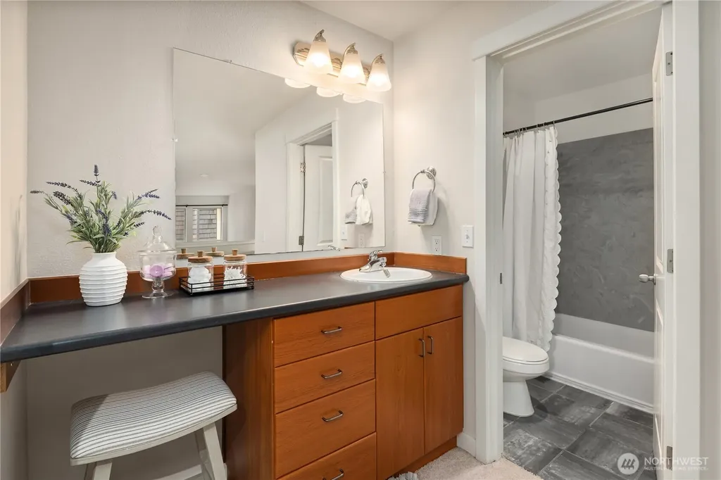 7309 Sand Point Way NE Seattle WA 98115