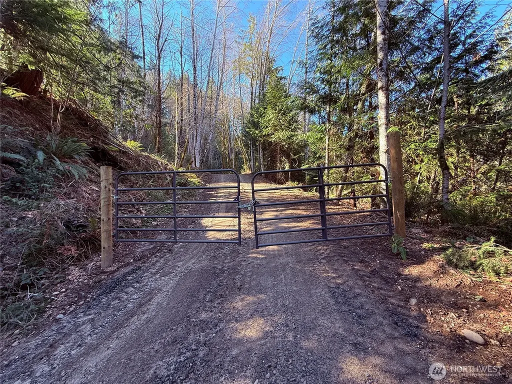 65 Devereaux Drive Lilliwaup WA 98555