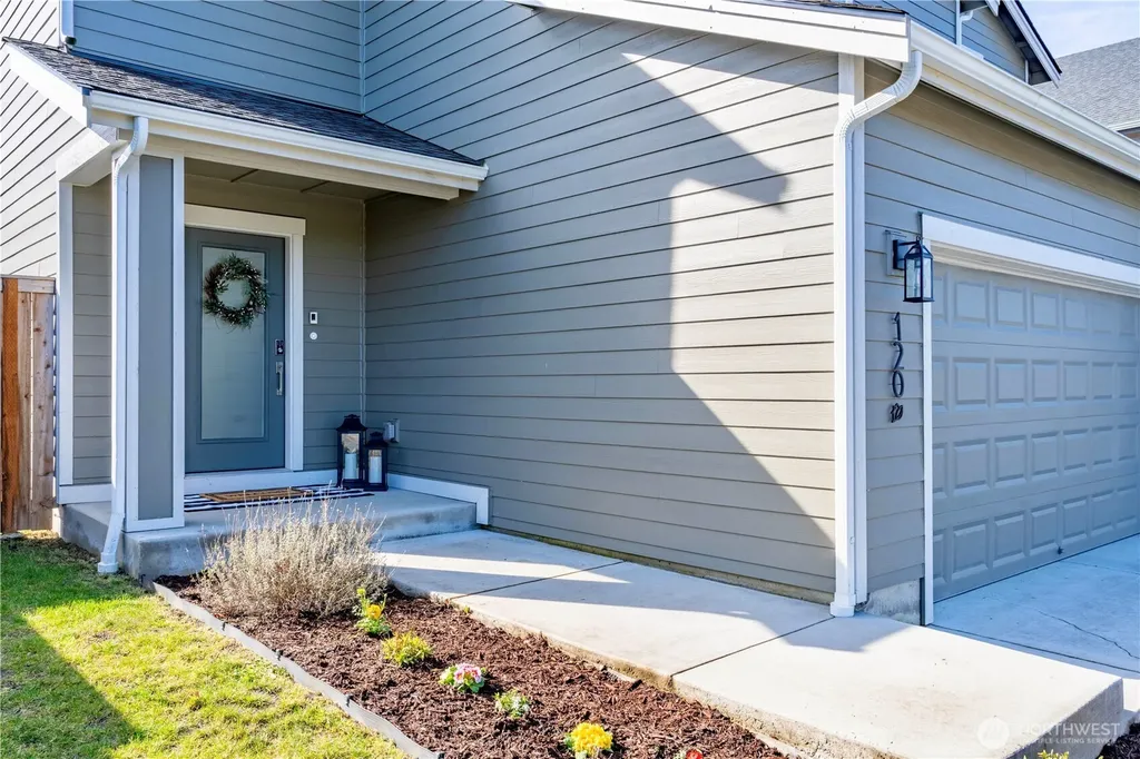 120 Valley Creek Drive Port Angeles WA 98362