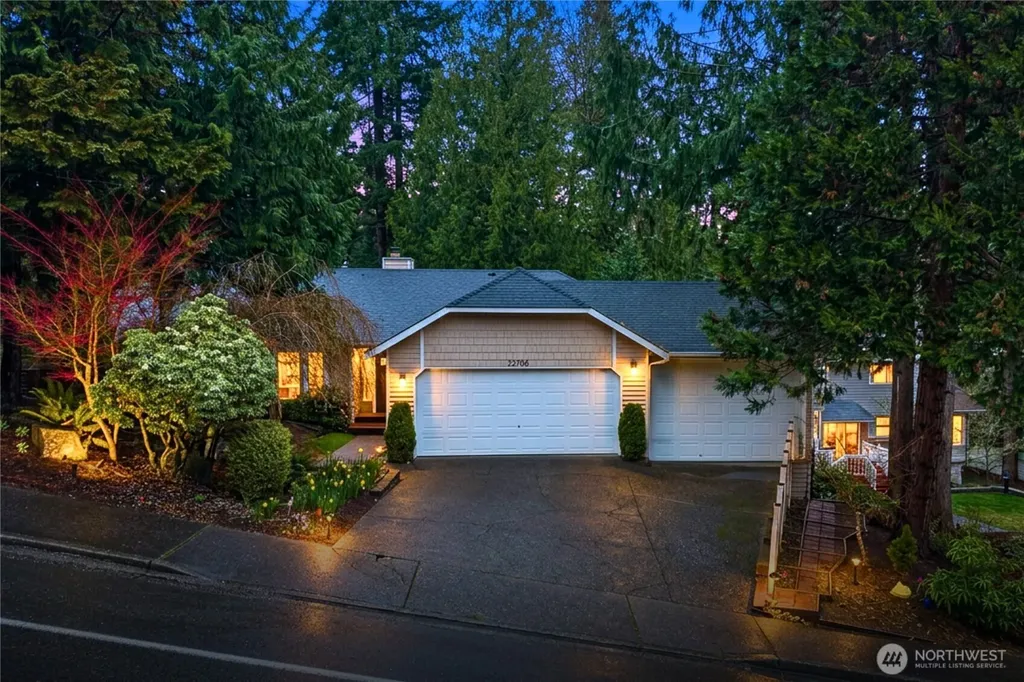 22706 NE 12th Place Sammamish WA 98074
