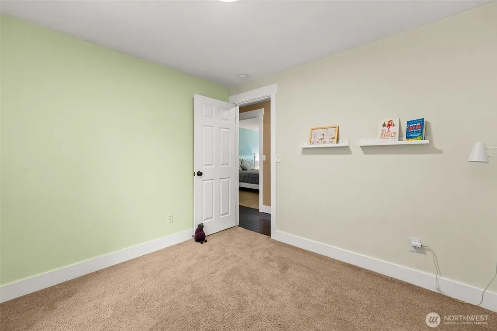 22706 NE 12th Place Sammamish WA 98074