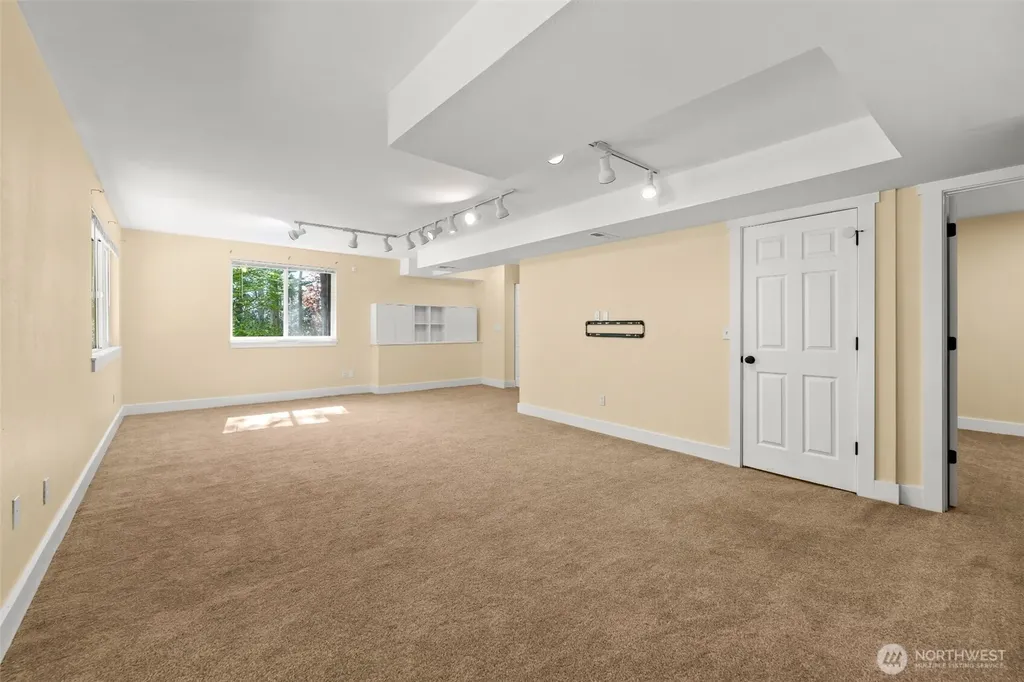 22706 NE 12th Place Sammamish WA 98074