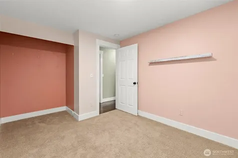 22706 NE 12th Place Sammamish WA 98074