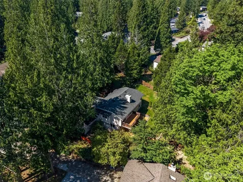 22706 NE 12th Place Sammamish WA 98074