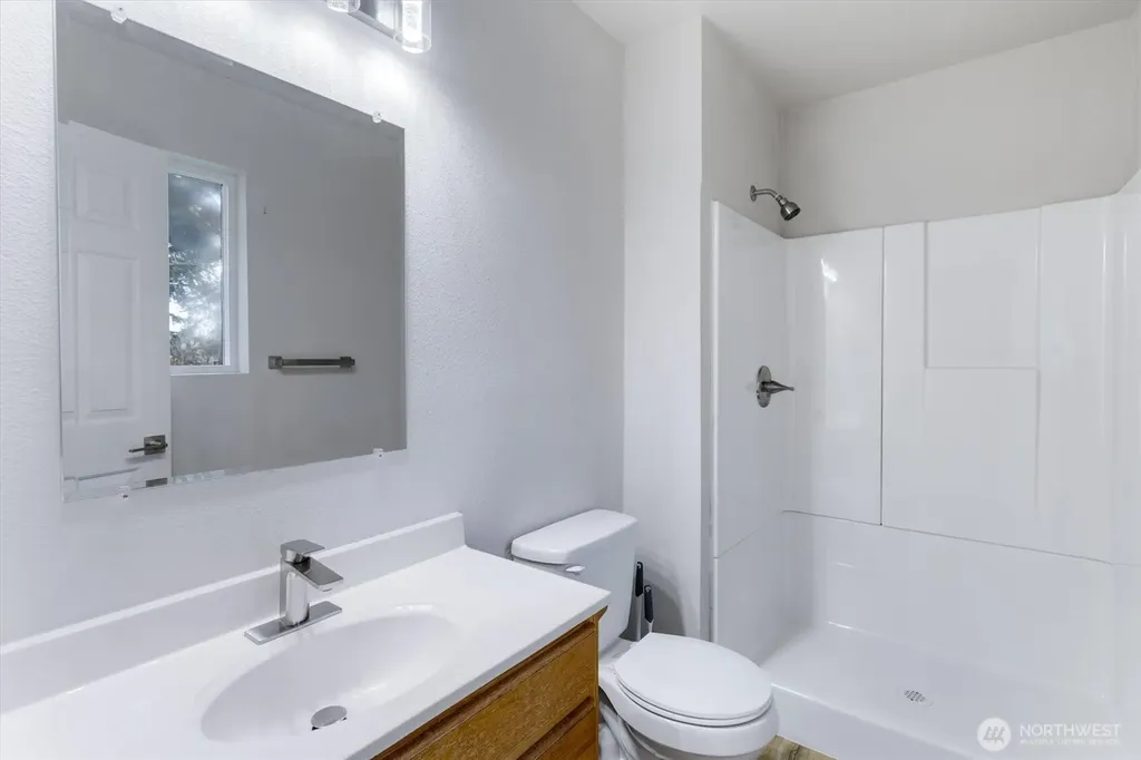 115 Lowrane Drive Kelso WA 98626