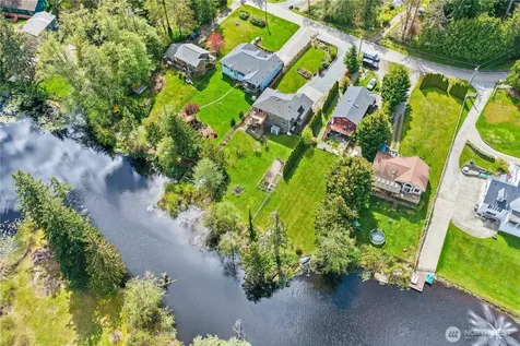 1579 Silver Fir Drive Camano Island WA 98282