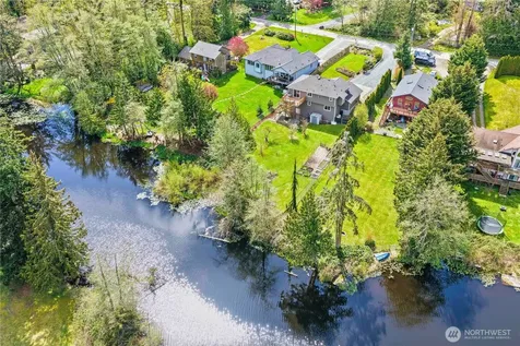 1579 Silver Fir Drive Camano Island WA 98282