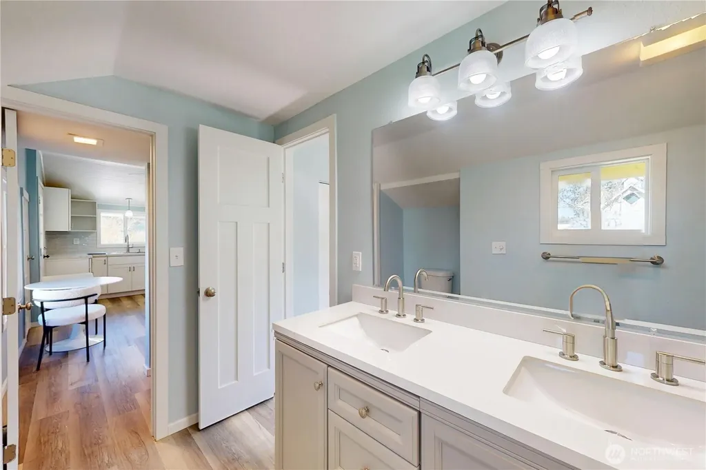 1707 258th Place Ocean Park WA 98640