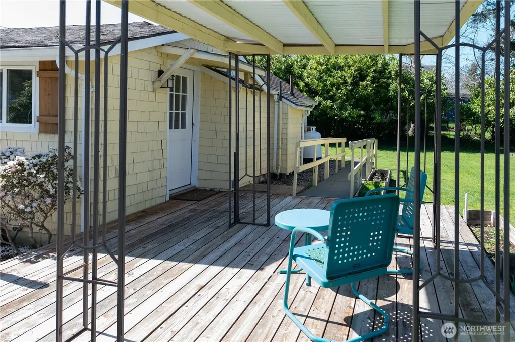 1707 258th Place Ocean Park WA 98640