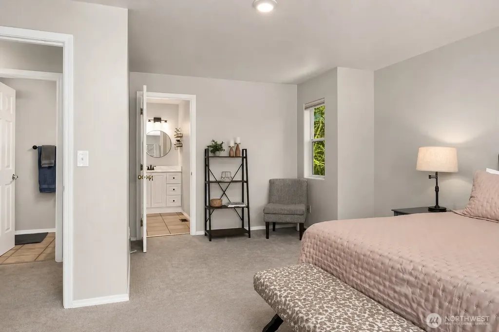 12008 SE 218th Place Kent WA 98031