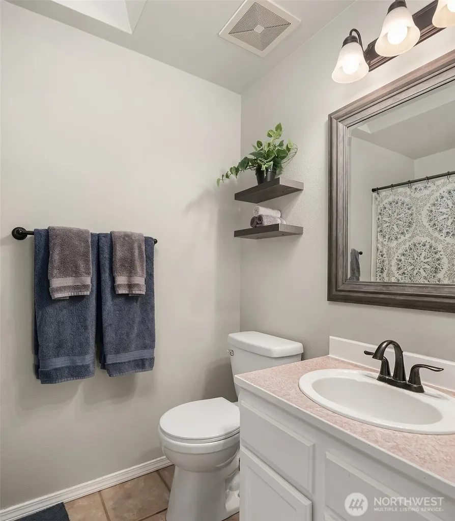 12008 SE 218th Place Kent WA 98031
