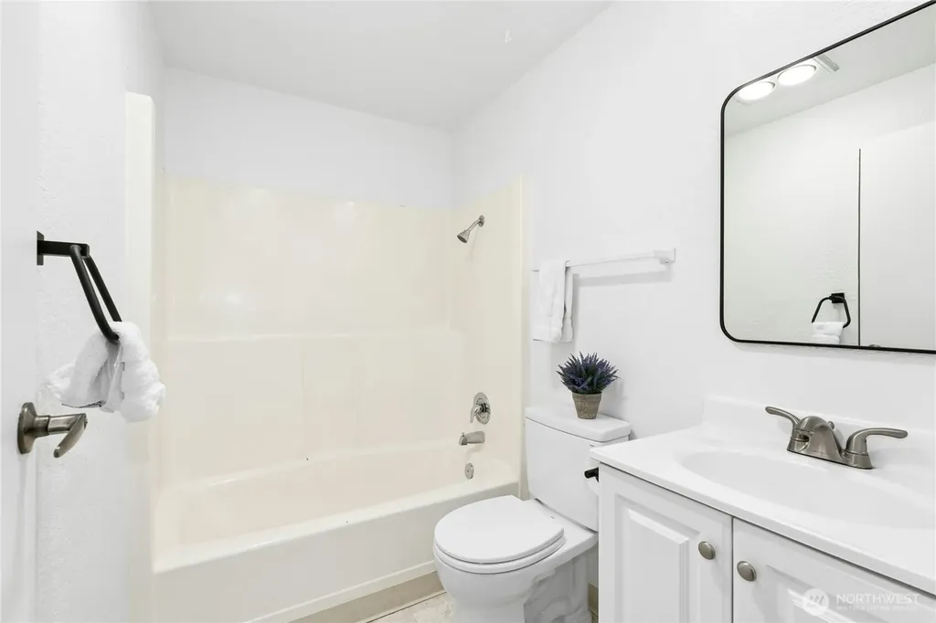 6103 204th Street SW Lynnwood WA 98036