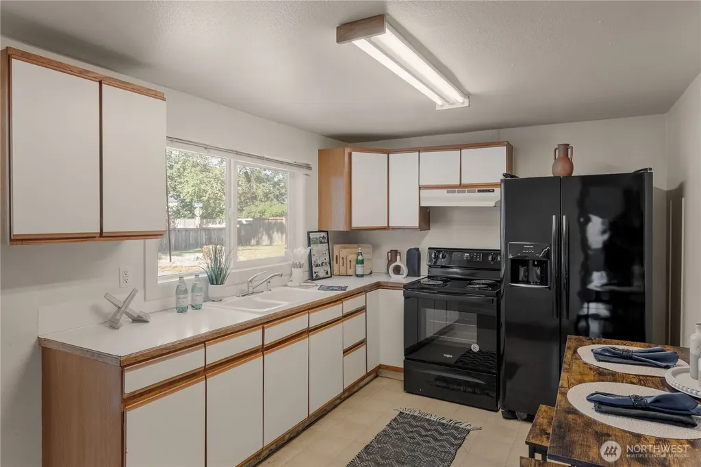 6148 88 Street SW Lakewood WA 98499