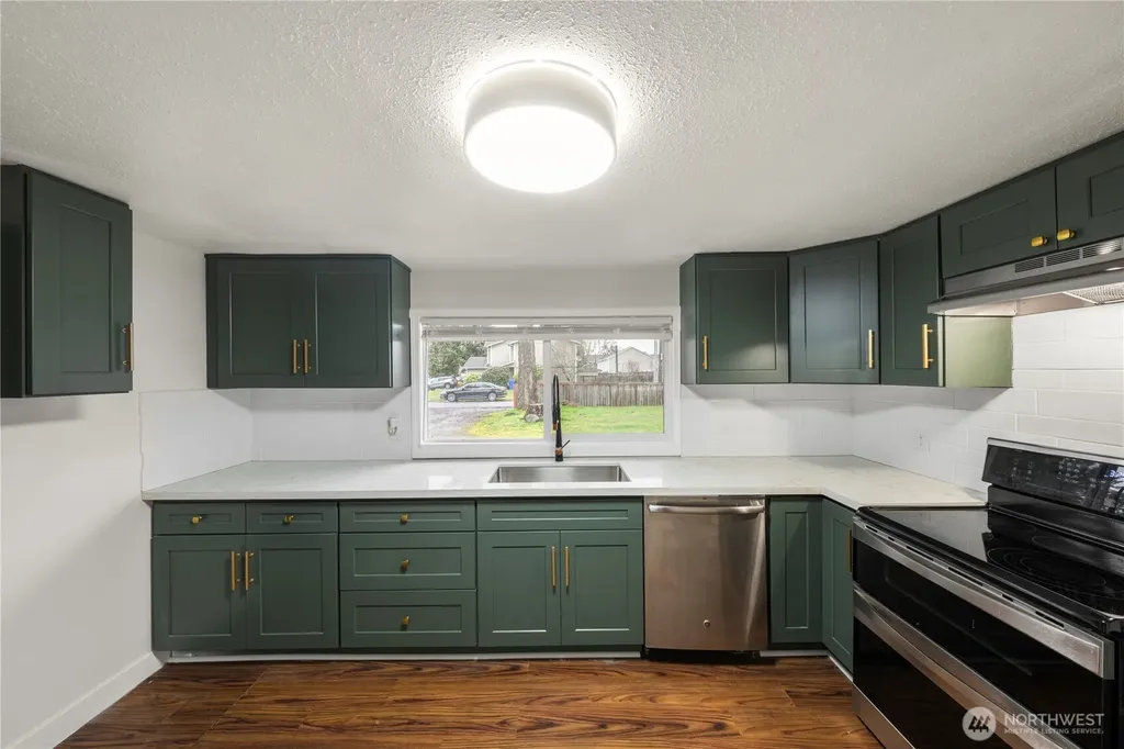 6146 88 Street SW Lakewood WA 98499