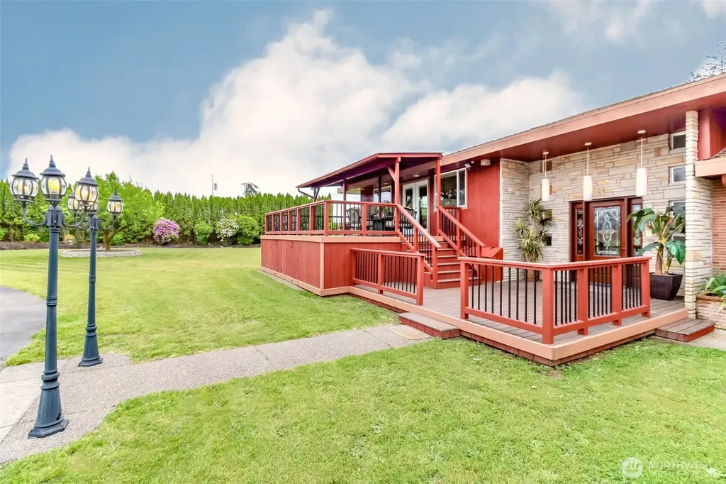 36510 Mountain Highway E Eatonville WA 98328