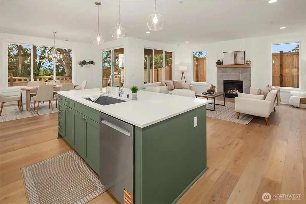 22212 98th Avenue W Edmonds WA 98020