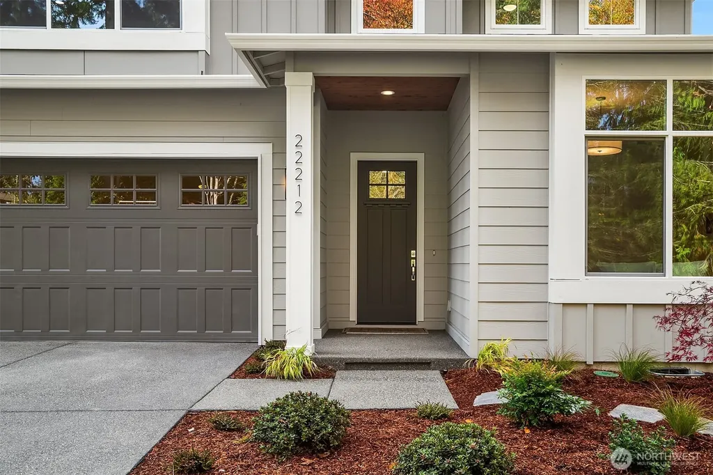 22212 98th Avenue W Edmonds WA 98020