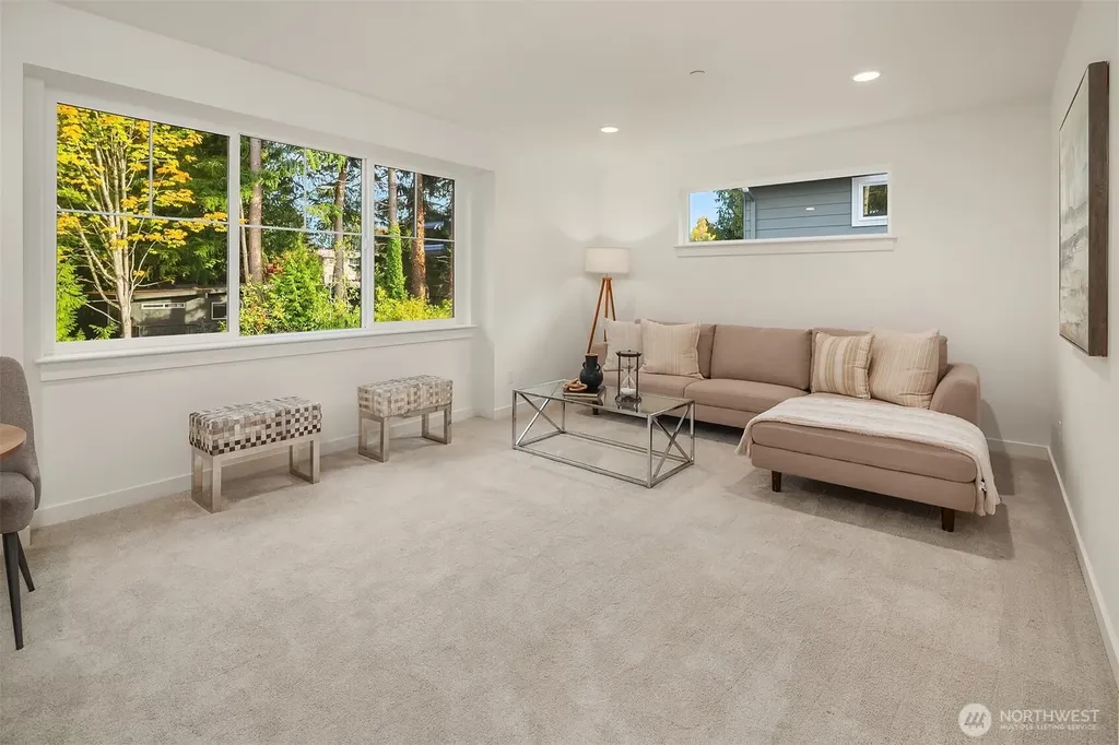 22212 98th Avenue W Edmonds WA 98020