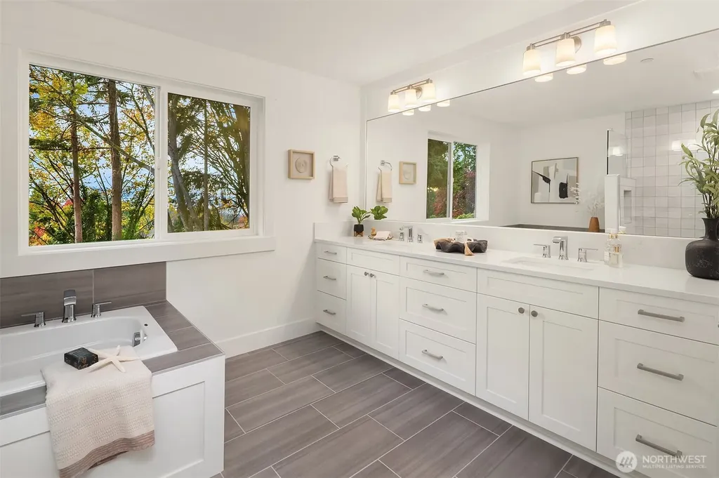 22212 98th Avenue W Edmonds WA 98020