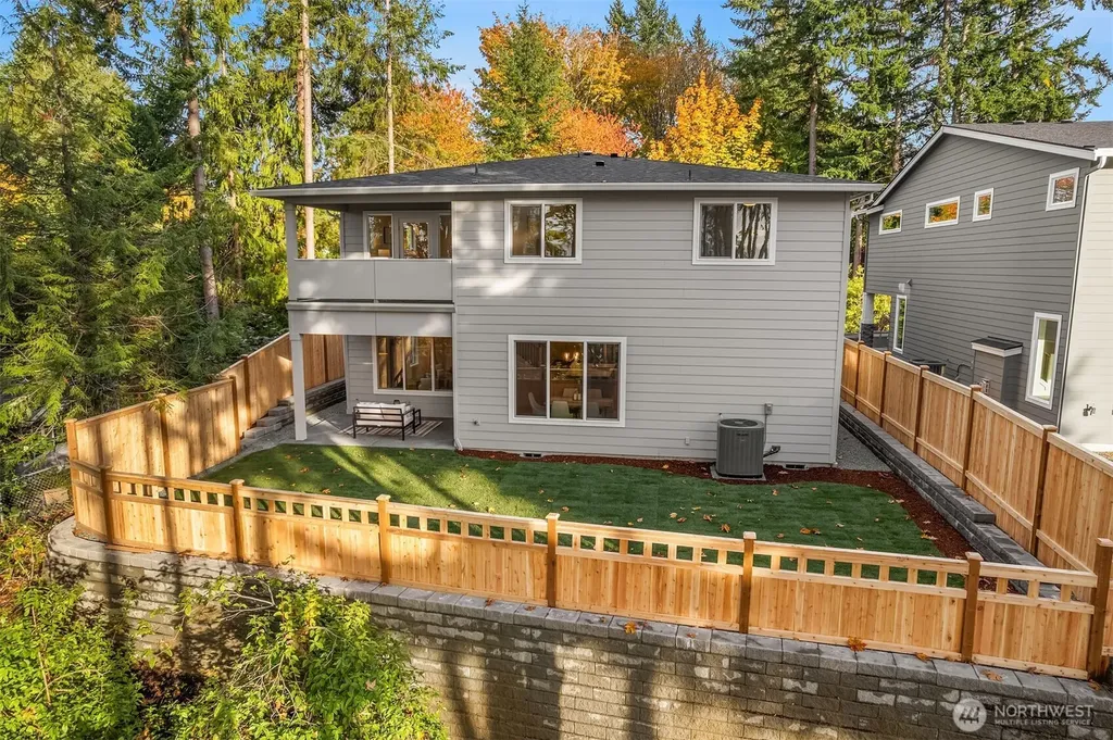 22212 98th Avenue W Edmonds WA 98020