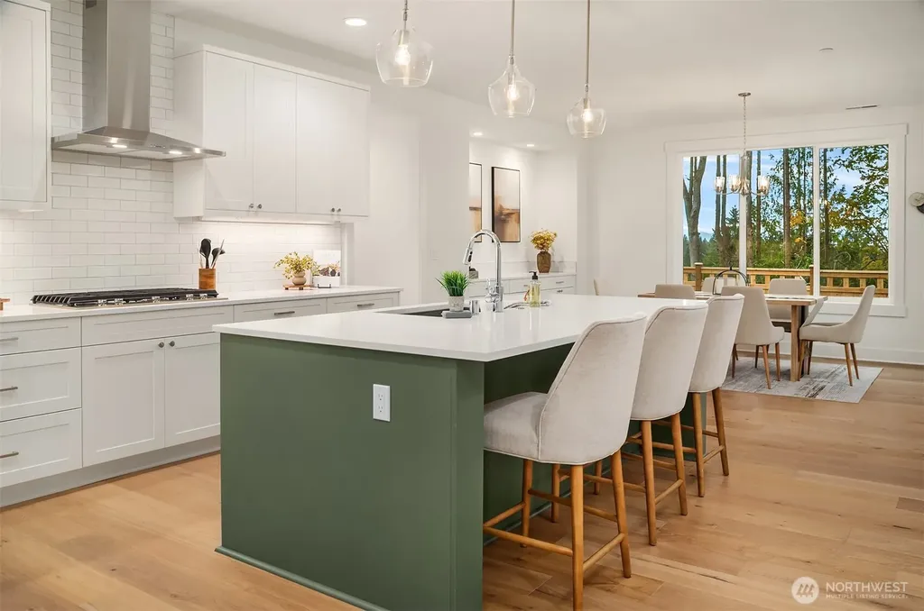 22212 98th Avenue W Edmonds WA 98020