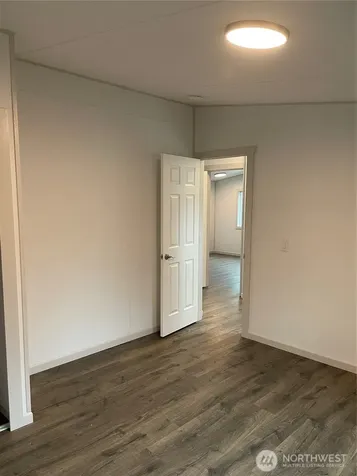 827 West Valley Highway Kent WA 98032