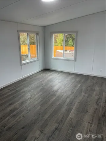 827 West Valley Highway Kent WA 98032