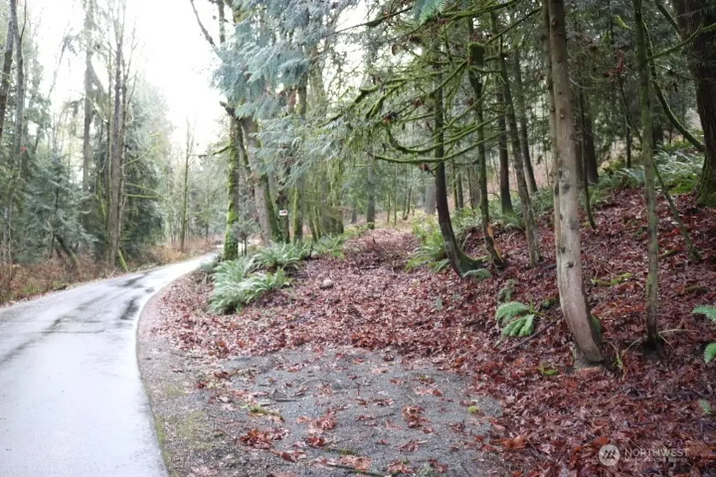 18700 SE 64th Way Issaquah WA 98027