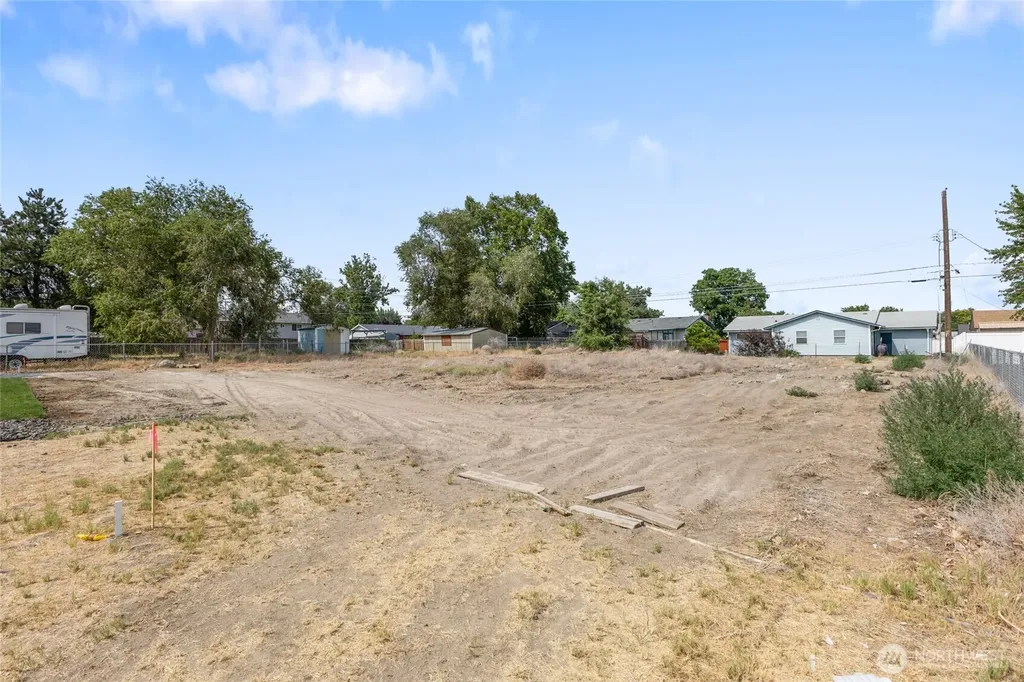 721 S Winona Street Moses Lake WA 98837