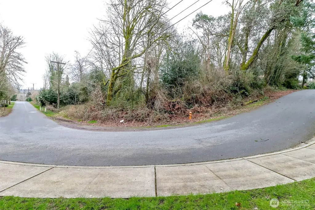 12613 35th Avenue S Tukwila WA 98168