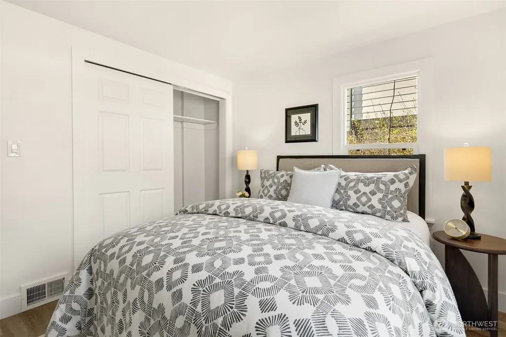 935 N 92nd Street Seattle WA 98103