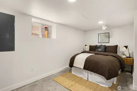 935 N 92nd Street Seattle WA 98103
