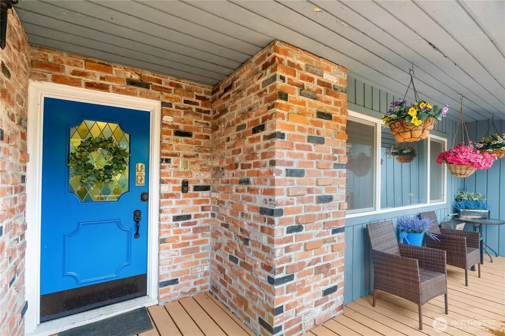 279 Holly Lane Cosmopolis WA 98537