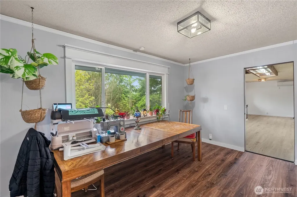 279 Holly Lane Cosmopolis WA 98537