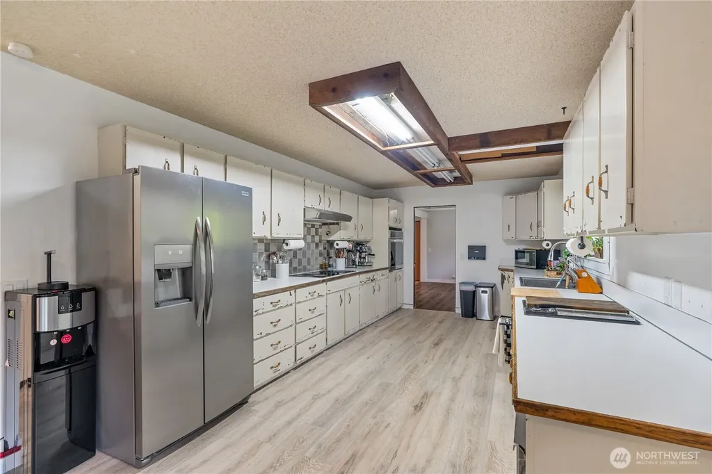 279 Holly Lane Cosmopolis WA 98537