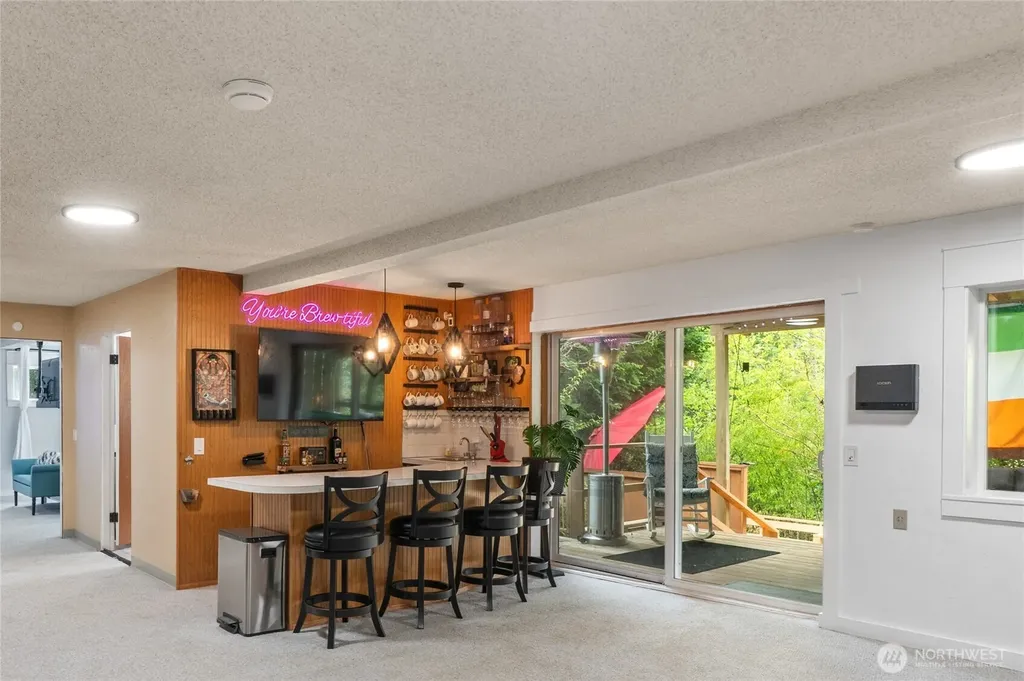 279 Holly Lane Cosmopolis WA 98537