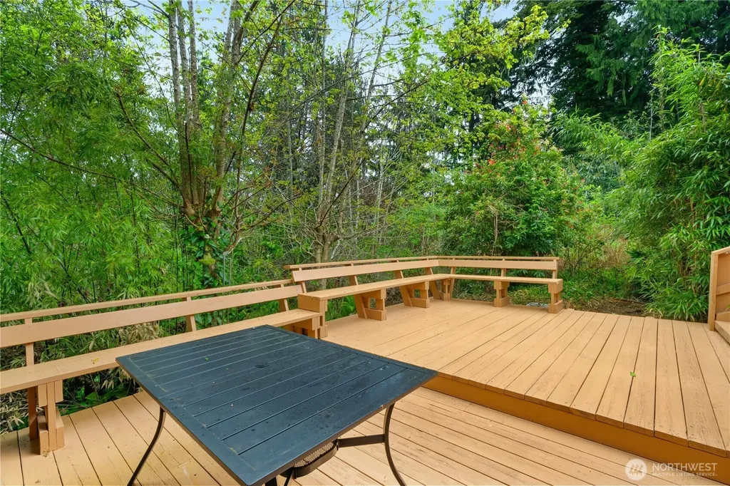 279 Holly Lane Cosmopolis WA 98537