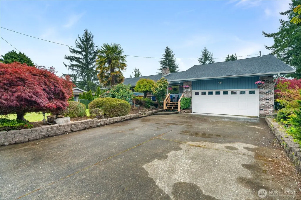 279 Holly Lane Cosmopolis WA 98537