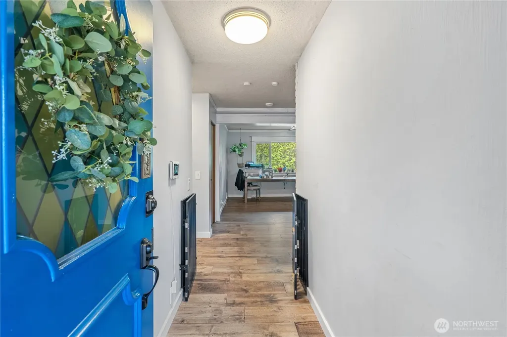 279 Holly Lane Cosmopolis WA 98537