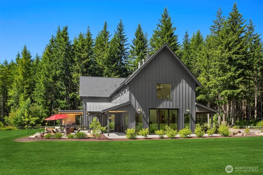 33310 NE 95th Place Carnation WA 98014