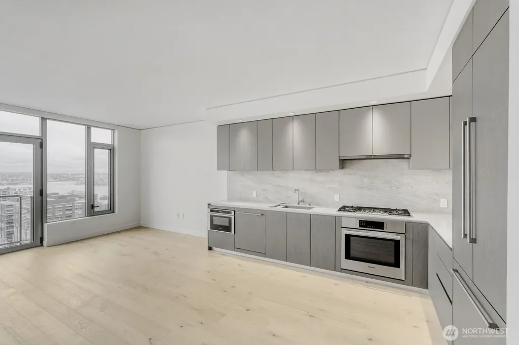 2510 6th Avenue Seattle WA 98121