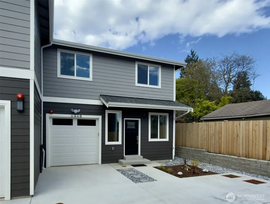 648 SW 139th Street Burien WA 98166