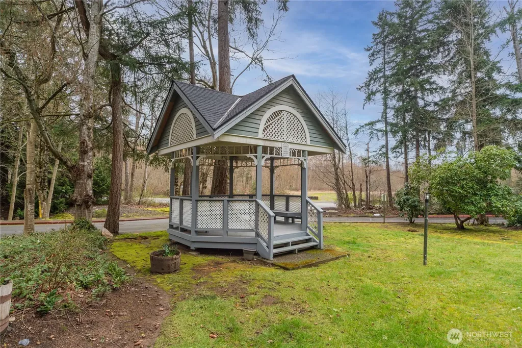 7601 Concord Lane NE Bremerton WA 98311
