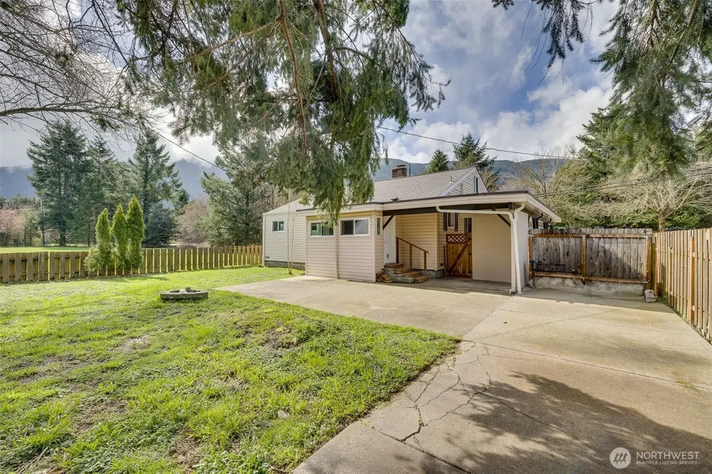 12316 412th Avenue SE North Bend WA 98045