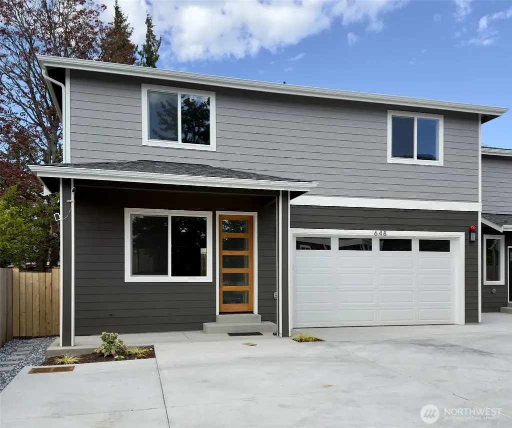 648 SW 139th Street Burien WA 98166