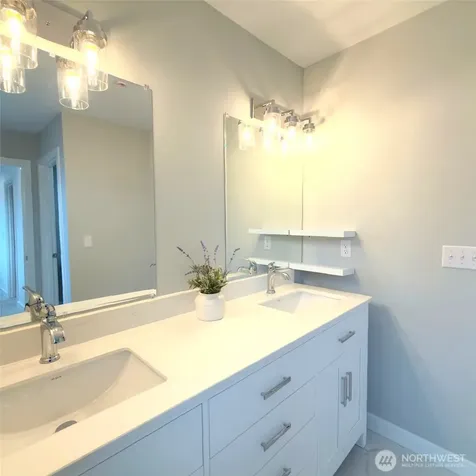 648 SW 139th Street Burien WA 98166