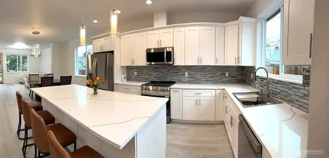 648 SW 139th Street Burien WA 98166