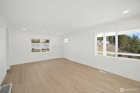 205 W 5th Street Cle Elum WA 98922