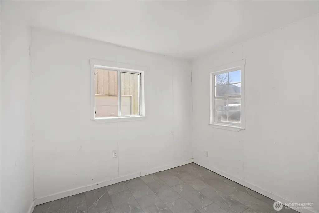 626 Eklund Avenue Hoquiam WA 98550